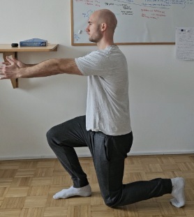 izpadni korak pravilna izvedba split squat položaj kolka medenica nevtralna