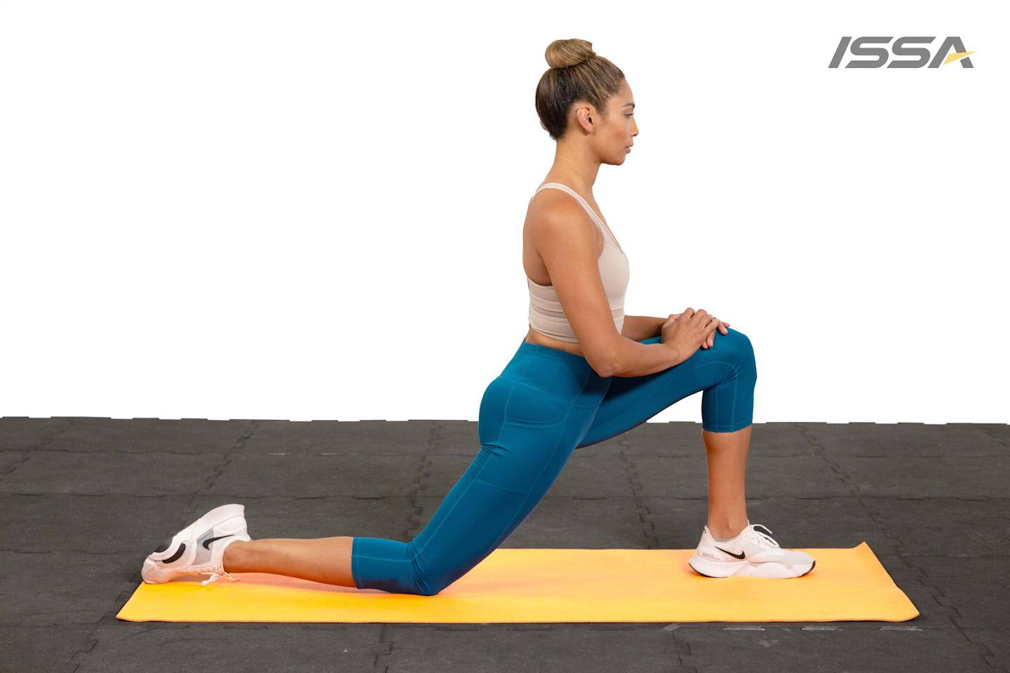 klasični iliopsoas razteg izpadni korak psoas stretch zakrčeni kolki